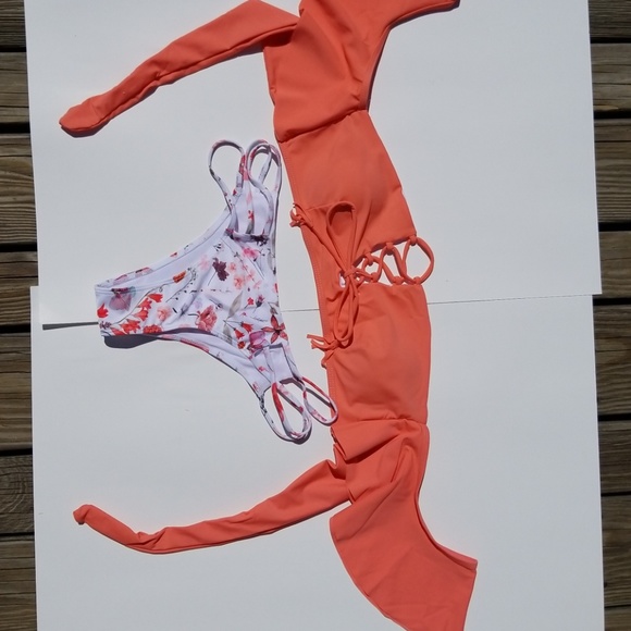 Sz L Super cute ruffle bikini - Picture 3 of 7